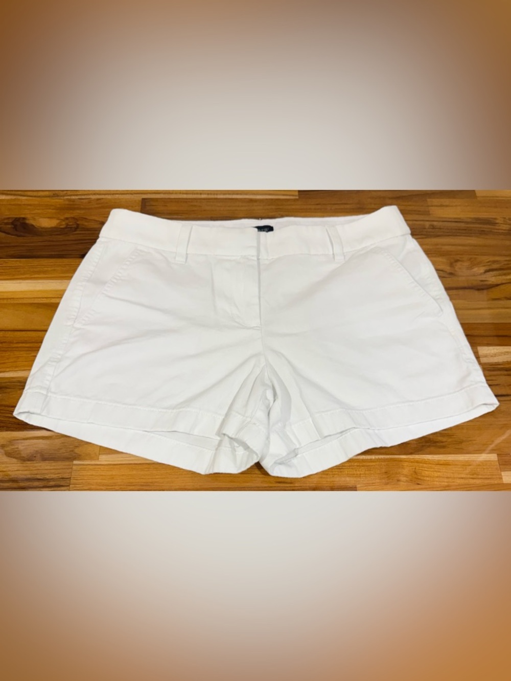 J. Crew 3.5” White Chino Shorts 100% Cotton Minimalist